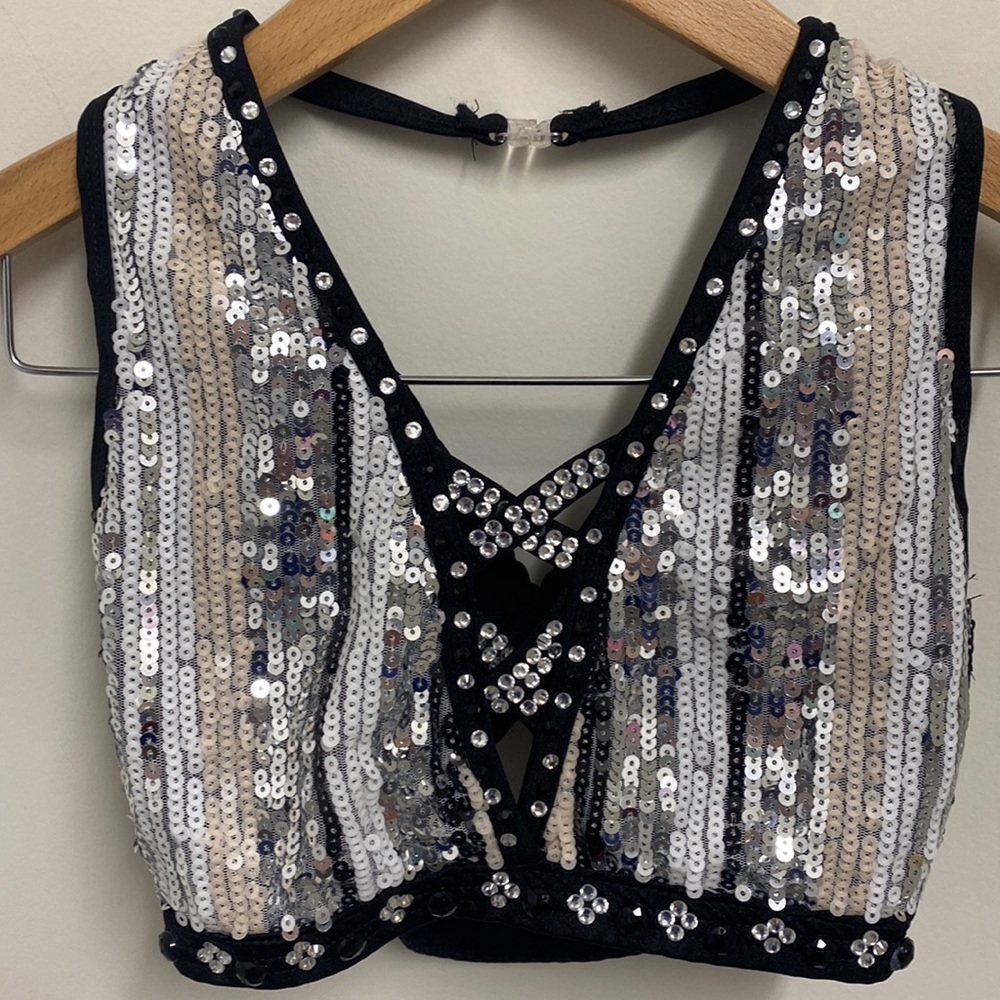 Glamour costumes black and silver sequin top size small gorgeous EUC